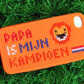 Telefoonhoesje borduren voor Vaderdag.